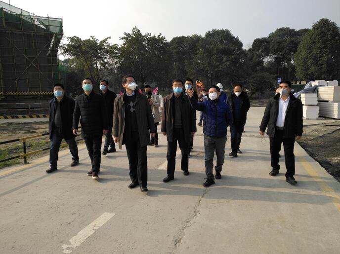 集团党委书记、董事长任丁率队 赴金牛宾馆检查工作