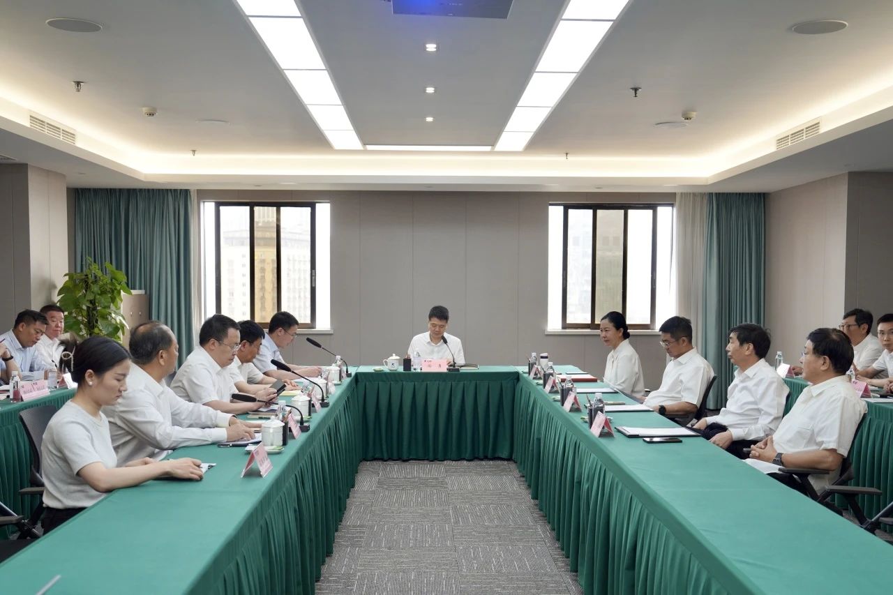 省必发888集团新任外部董事到岗履职