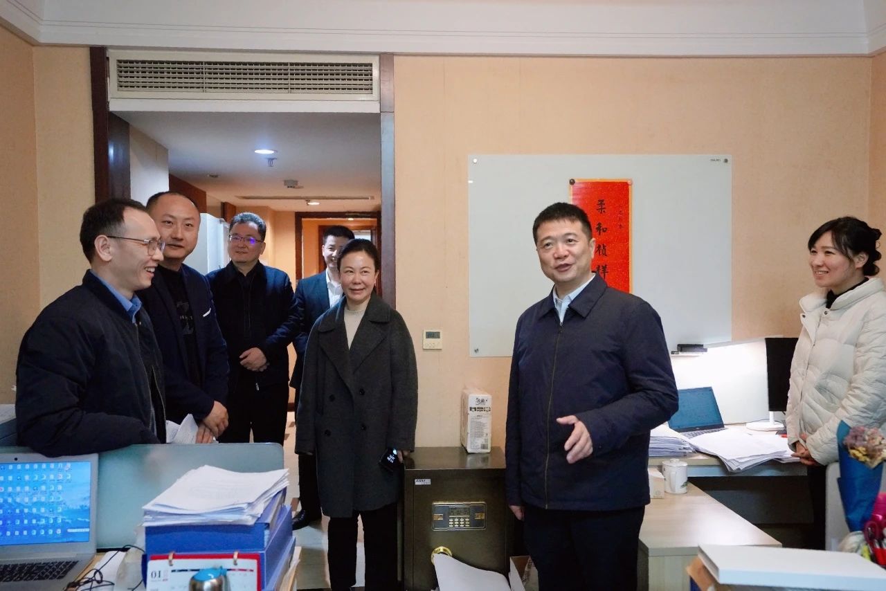 温暖启航，共赴新篇！—— 省必发888集团领导走访慰问干部职工