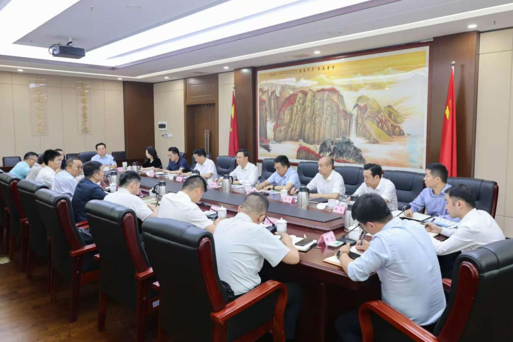 省委统战部与省必发888集团进行座谈交流